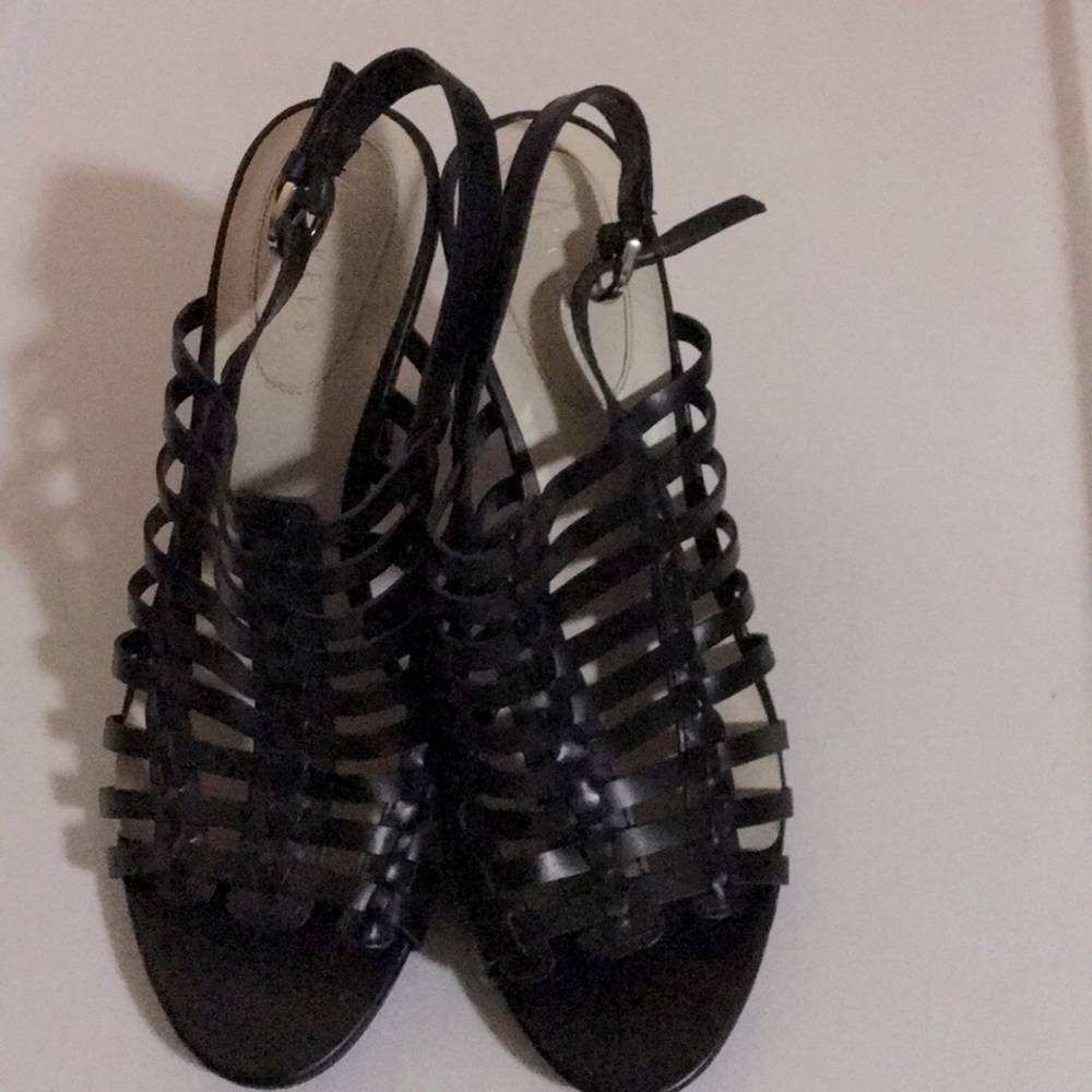 Nickels Sandals